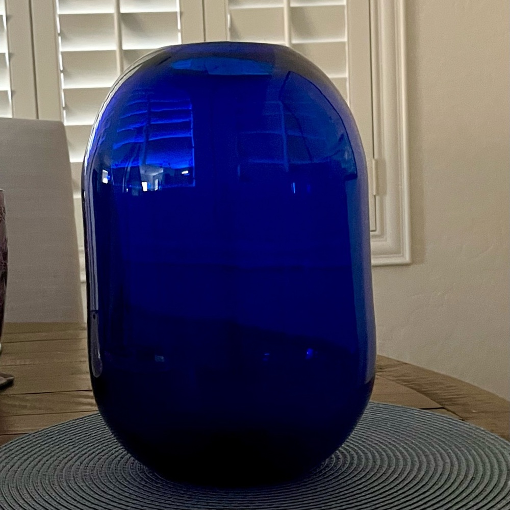 Blenko Don Shepherd Sapphire Blue Pill Vase 8016 Art Glass Approx 11” to 11.25” - Picture 11 of 16